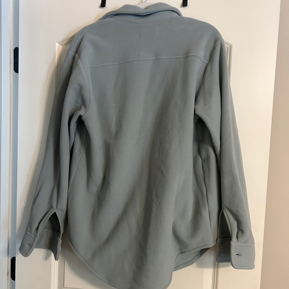 Aritzia NWT Tna Fleece Polar Button Up in Glacial Green - Picture 5 of 9
